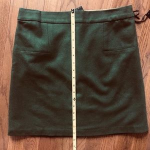 Willi Smith Olive Green Mini Skirt size 2, lined, NWT